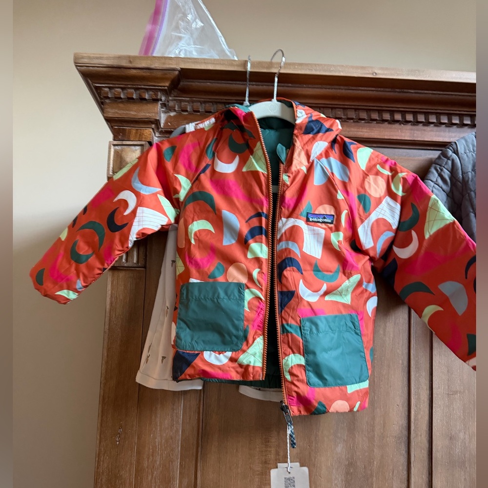 Patagonia Brown Product Tag